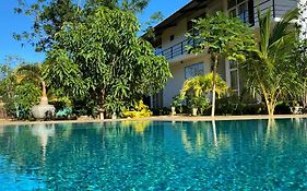 Sapphire Garden Hotel